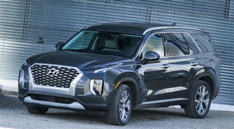 The 2021 hyundai palisade builds a bridge to luxury with three rows of seats, big touchscreens, and quilted leather. 2020 Hyundai Palisade Review: A New Star Among Midsize ...