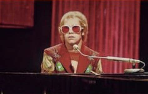 Pin By Michelle Dehoux On Elton John 1973 Elton John Captain