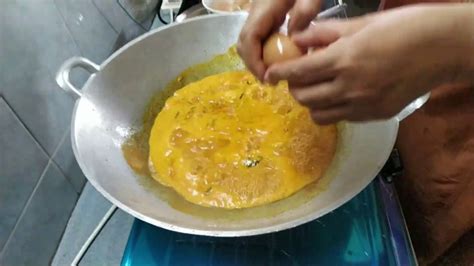 Jom kita masak kari ikan…cara org dulu yang che nom belajar dari bonda tersayang. Cara Masak Kari Telur Pecah - Indonesian Food Recipes