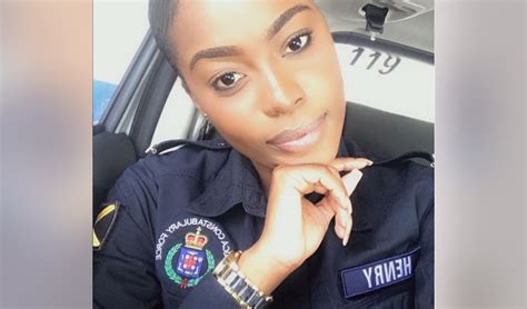 check out this beautiful female police officer jamaica s queen cop yardhype