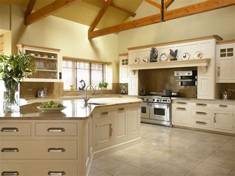 Mark Wilkinson Furniture Collection English Classic Kitchen 15