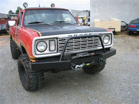 Dodge And Ram D Series Pickup 1972 1993 And Ramcharger 1974 1993 Front