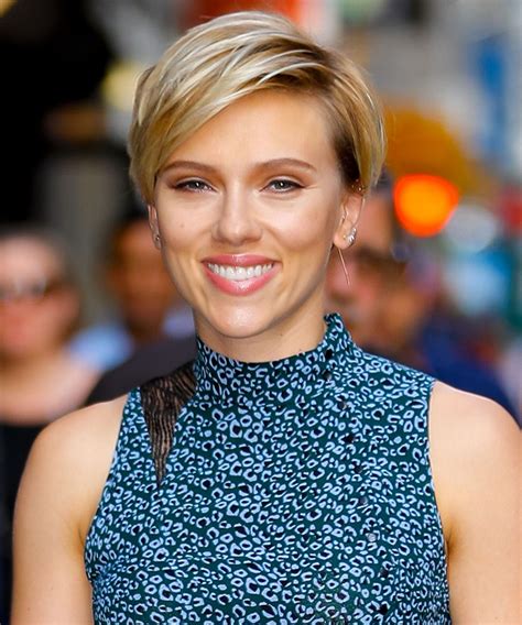 Well, now that you've figured out your face shape, let's look at hairstyles that will go perfectly with it! The Most Flattering Haircuts for Heart-Shaped Faces (With ...