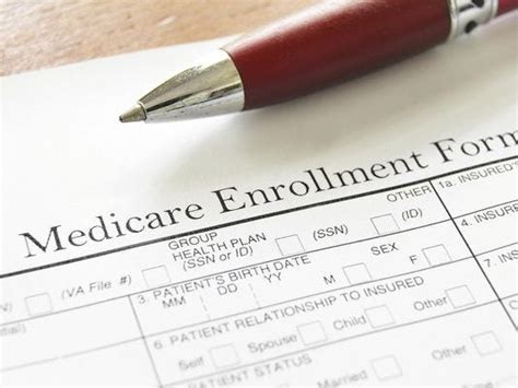 If survivors appear eligible to continue the enrollment if the survivors appear eligible to continue the enrollment, the employing office will note the deceased's plan enrollment code in the remarks section. Can you retire at 62 and get Medicare?