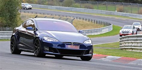 The model s plaid has 1100 horsepower and can do zero to 60 mph in less than two seconds, ceo elon musk claimed. Tesla Model S, X pour une plus grande capacité de batterie ...