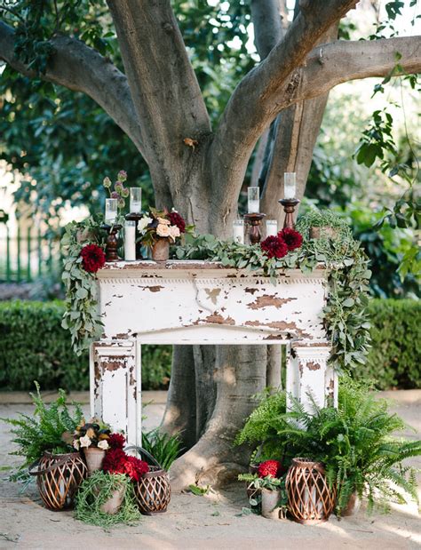 Oh boy do we have you covered with lots of examples and different concepts for you to try out back in the late '80s when my parents got married, they had a backyard wedding. Our Favorite Wedding Decor + Details from 2014 | Green ...