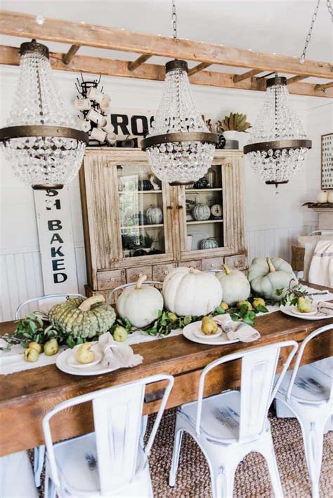 50 Absolutely Gorgeous Farmhouse Fall Decorating Ideas