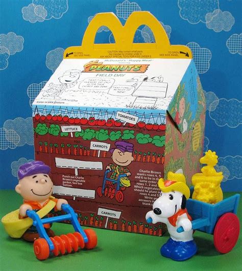 Get The Authentic Mcdonald S Experience With Vintage Peanuts Happy Meal Boxes Find Them In Our