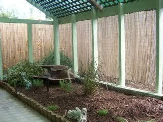 I mean, there's a decent percentage of dogs that don't stay in the yard with an invisible fence, and. Outdoor Cat Enclosures | Outdoor cat enclosure, Cat ...