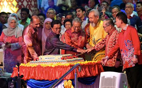 16th september, 1963 whereas on behalf of the federation it has been agreed, among other things, that the british colonies of north borneo and sarawak and the state of singapore shall be federated with the existing states of the federation as the states of sabah, sarawak and. Equal partner status will be returned to Sabah, Sarawak