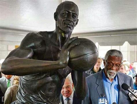 Bill Russell Statue Unveiled In Boston 彫刻 野外彫刻