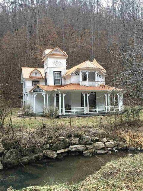 Beautiful Estate On 10 Acres In TN Abandoned Farm Houses Victorian