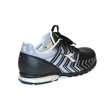 En 345 chaussure de sécurité homme haute. Chaussure de sécurité ultra légère très souple LISASHOES