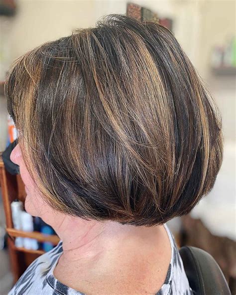 26 stylish wedge haircuts for women over 60
