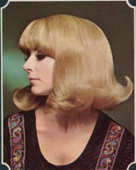 Modern Beauty Shop Nov 1970 Bouffant Hair Hair Flip Hair Styles