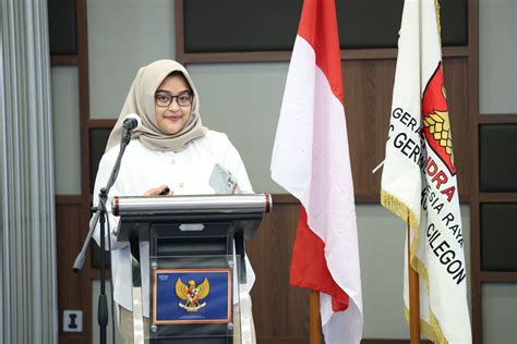 Annisa Desmond Ajak Kader Dan Relawan Gerindra Menangkan Prabowo