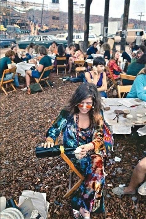 Janis Joplin S Woodstock Outfit Was A Lesson In Tie Dye And