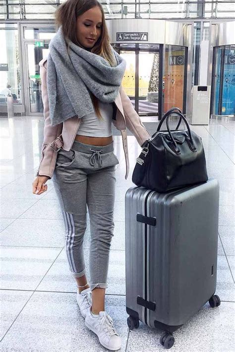 30 fall travel outfit ideas from girls who are always on the go fashion travel outfit