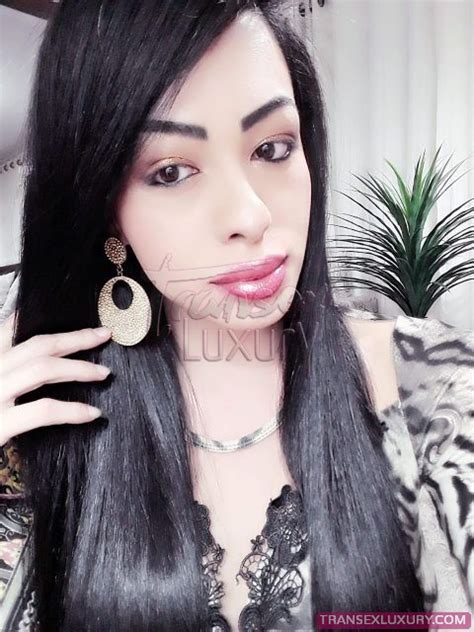 Bianca Japa Acompanhante Travesti • Transex Luxury