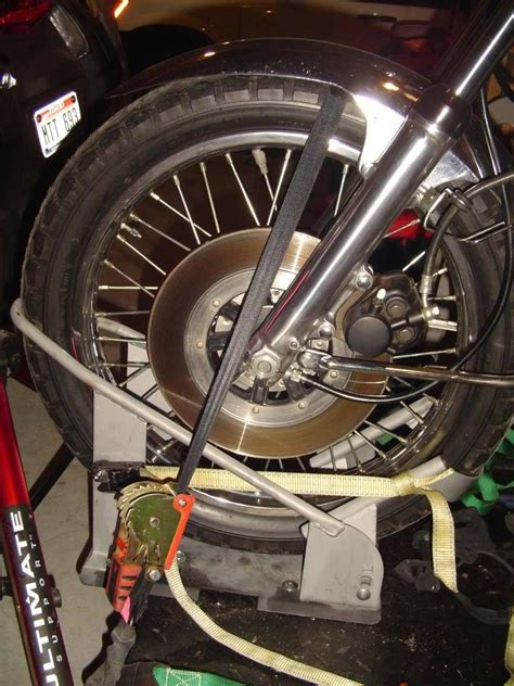 Building your own lift platform or lift table carries a certain risk, which you should at least be aware of. DIY Motorcycle Lift | Diy motorcycle, Build a bike ...
