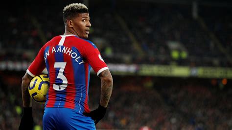 De linksback van crystal palace speelde vorig weekeinde zijn eerste achttien. 'PSV wil Van Aanholt terug naar Nederland halen' | RTL Nieuws