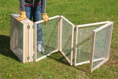 Diy Project Build Your Own Collapsible Chicken Run Hobby Farms Portable Chicken Coop Best