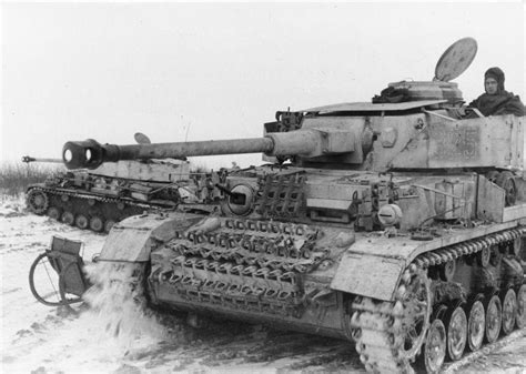 Chars Allemands Pzkpfw Iv De La 20e Division Panzer De La Wehrmacht