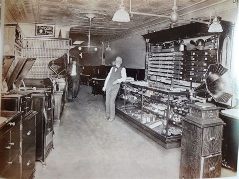 1910 Phonograph Gramophone Music Piano Store Nyc New York City Photo