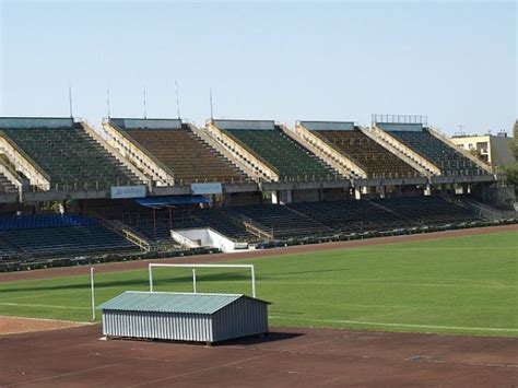 Drugi mecz w tym sezonie oglądali na własnym stadionie kibice cracovii. Remont na Stali - Kibice.net