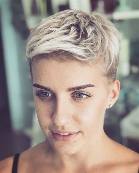Women ombre short ombre blonde wigs short pixie cut wig synthetic straight hair. 10 Trendy Very Short Haircuts for Female, Cool Short Hair ...
