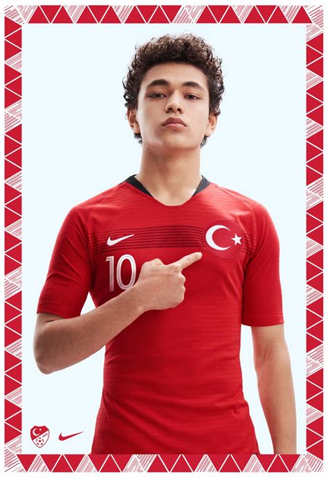 The match was played at alanya stadium, turkey's goals were scored by halil dervişoğlu (min. Nouveaux maillots de foot Turquie 2018 par Nike