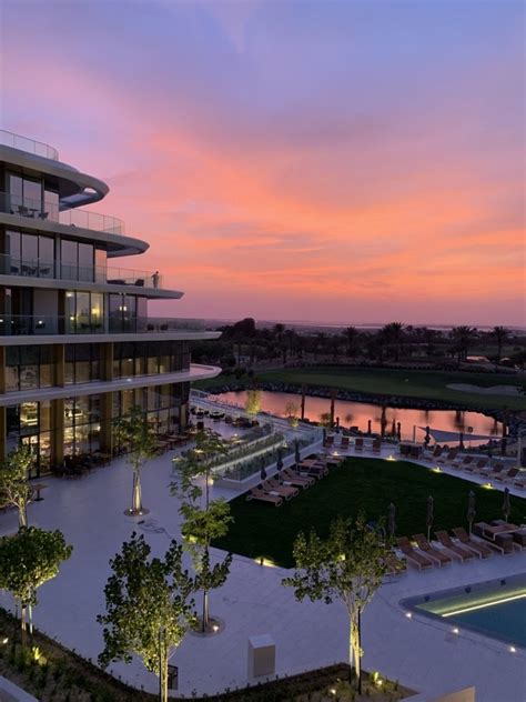 Ja Lake View Hotel Opens In Dubai Gallery Breaking Travel News