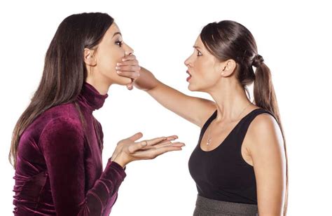 9 Things You Face When Youre Friends With A Talkative Person