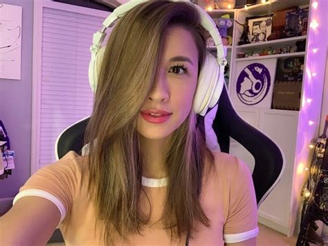 Top Hottest Female Gamers In The World Youtube Vrogue Co