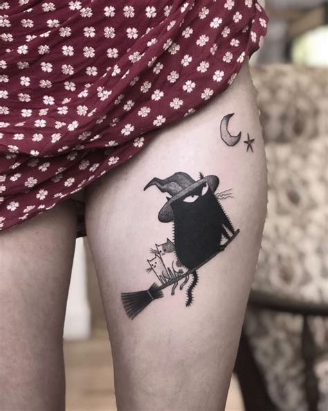 Of course, in addition to realistic tattoos, cats can also be made into cartoon tattoos or abstract cat tattoos. 30 Adorable Cat Tattoos Every Cat Owner Would Be Jealous ...