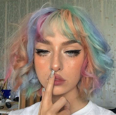 e-girl love in 2020 | Aesthetic hair, Pretty hairstyles, Pastel hair