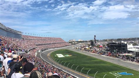Contested over 113 laps, it was the second exhibition race of the 2016 sprint cup series season. 2016 Daytona 500 - YouTube