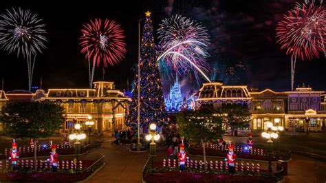 Disney Warns Neighbors Of Early Morning Test Of New Fireworks Show