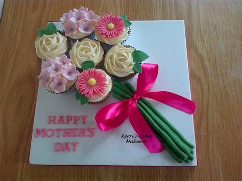 Mothers Day Cupcake Bouquet Decorated Cake By Kerris Cakesdecor