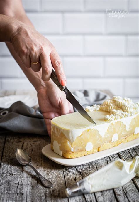Disfruta de esta tarta de coco junto a una rica infusión caliente ingredientes: Tarta fría de yogur y piña. Receta muy fácil sin horno ...