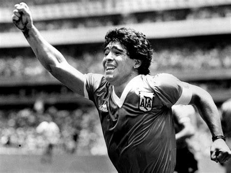 Diego Maradona An Argentinian Hero And A Global Phenomenon Obituaries News Al Jazeera