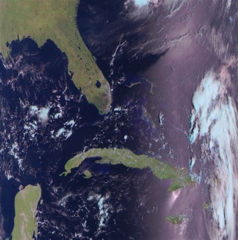 Usa streets maps for most cities. How to get a real time satellite image of you house - Quora