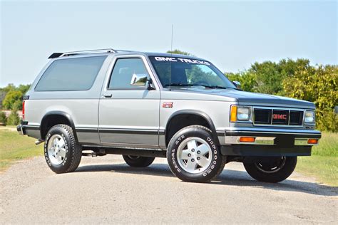 1987 Gmc Jimmy S15 Front 34 211043