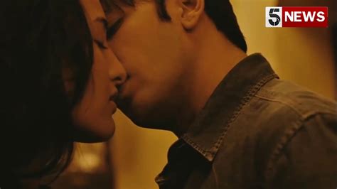 Sonakshi Sinha Kiss All Hot Kissing Scene Of Sonakshi Sinha Bollywood Kiss Youtube