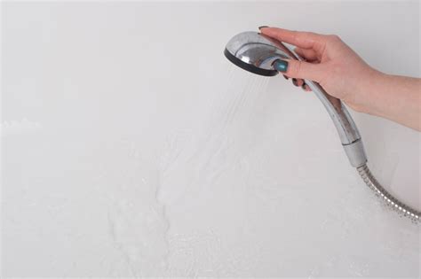It's grey primer on a new white tub. 3 Ways to Remove Paint from an Acrylic Tub or Bath - wikiHow