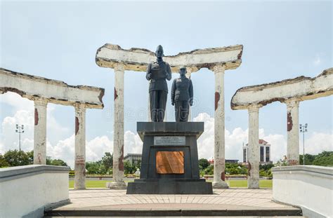 Proclamation Statue In Ruins Museum Tugu Pahlawan In Surabaya East