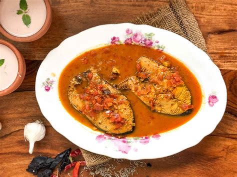 Malvani Fish Curry Recipe Delicious And Spicy Fish Curry By Archanas