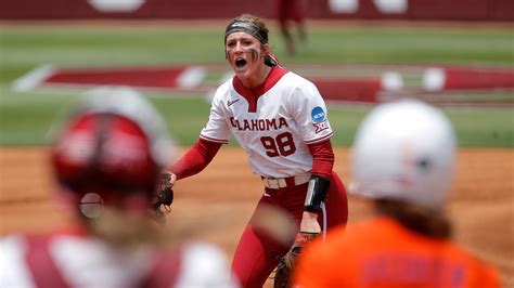 Ou Softball Jordy Bahl Shows Why Shes Ace Of Sooners Pitching Staff