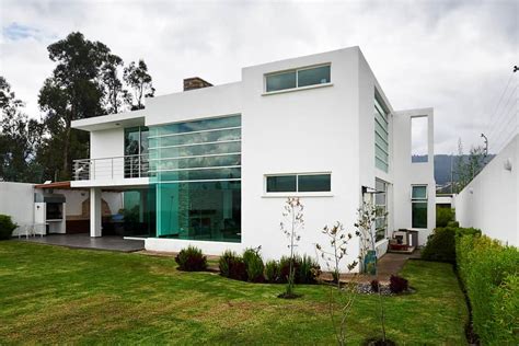 125 House Styles With A White Exterior Photos Home Stratosphere