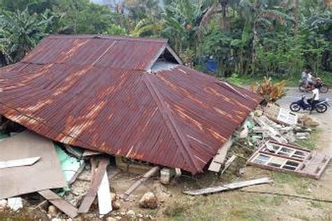 Untuk sementara saat ini, gempa yang terjadi pada pagi dini hari tadi statusnya sebagai gempa utama (mainshocks). Gempa Magnitudo 5,8 Guncang Kota Bengkulu, Ini Analisis BMKG